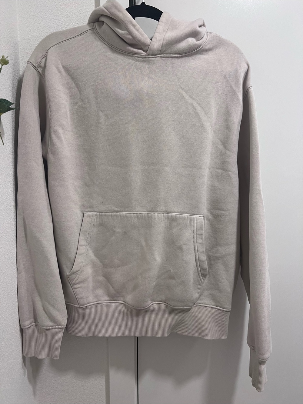 Old navy cream pullover sweater hoodie